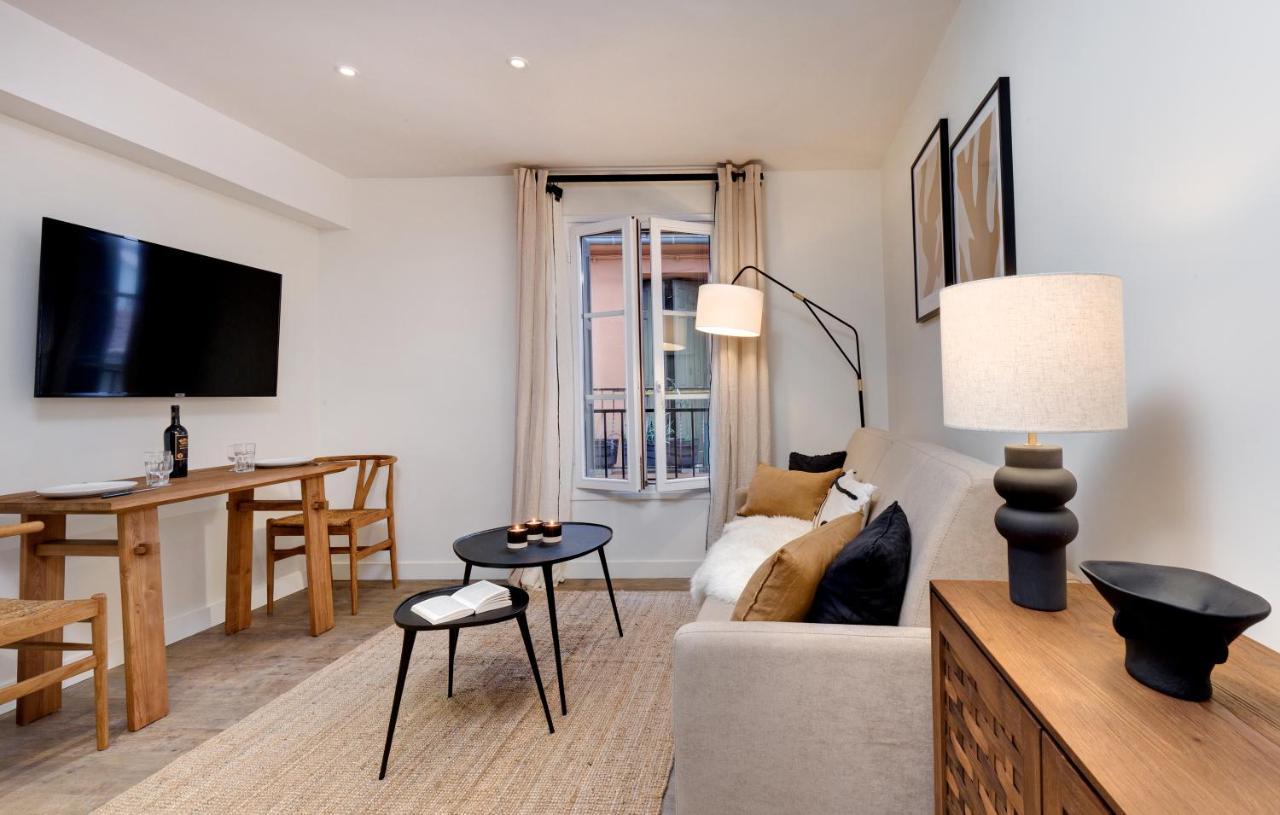 Appartement De *